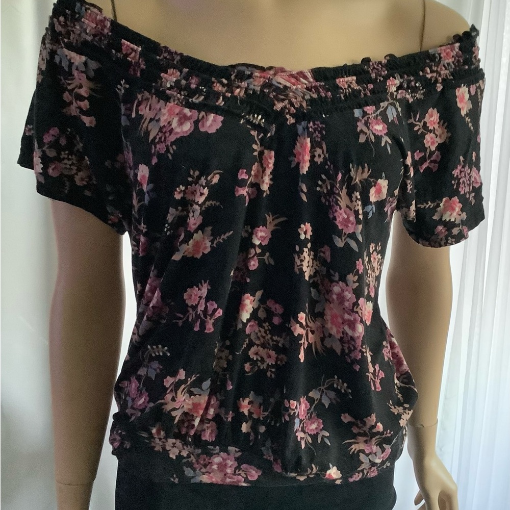American Rag Floral Top Size Large